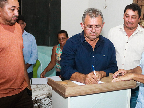 Assinada Ordem de Serviço da construção de adutora na localidade de Salgadinho